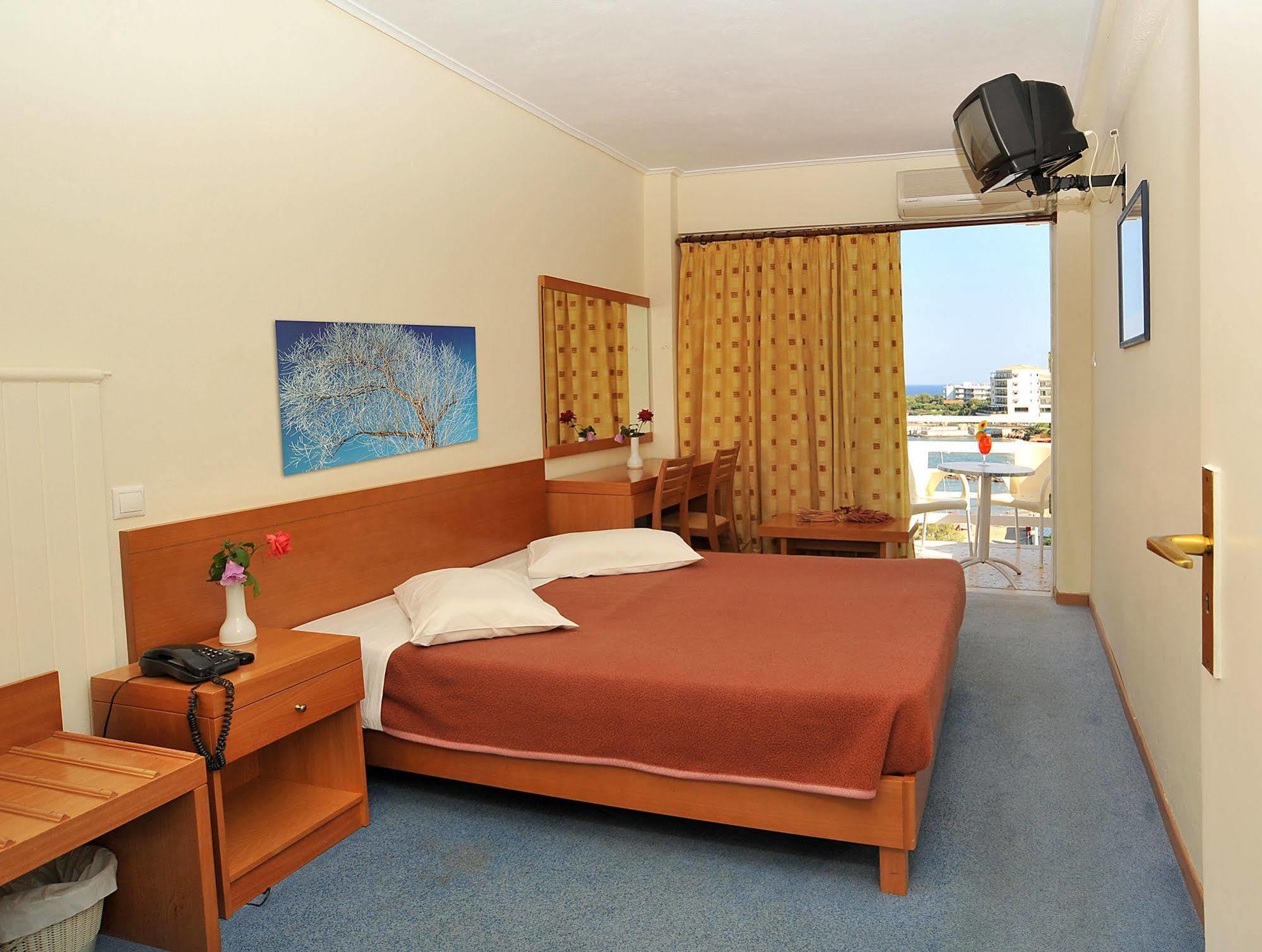 Attica Beach Hotel マティ エクステリア 写真